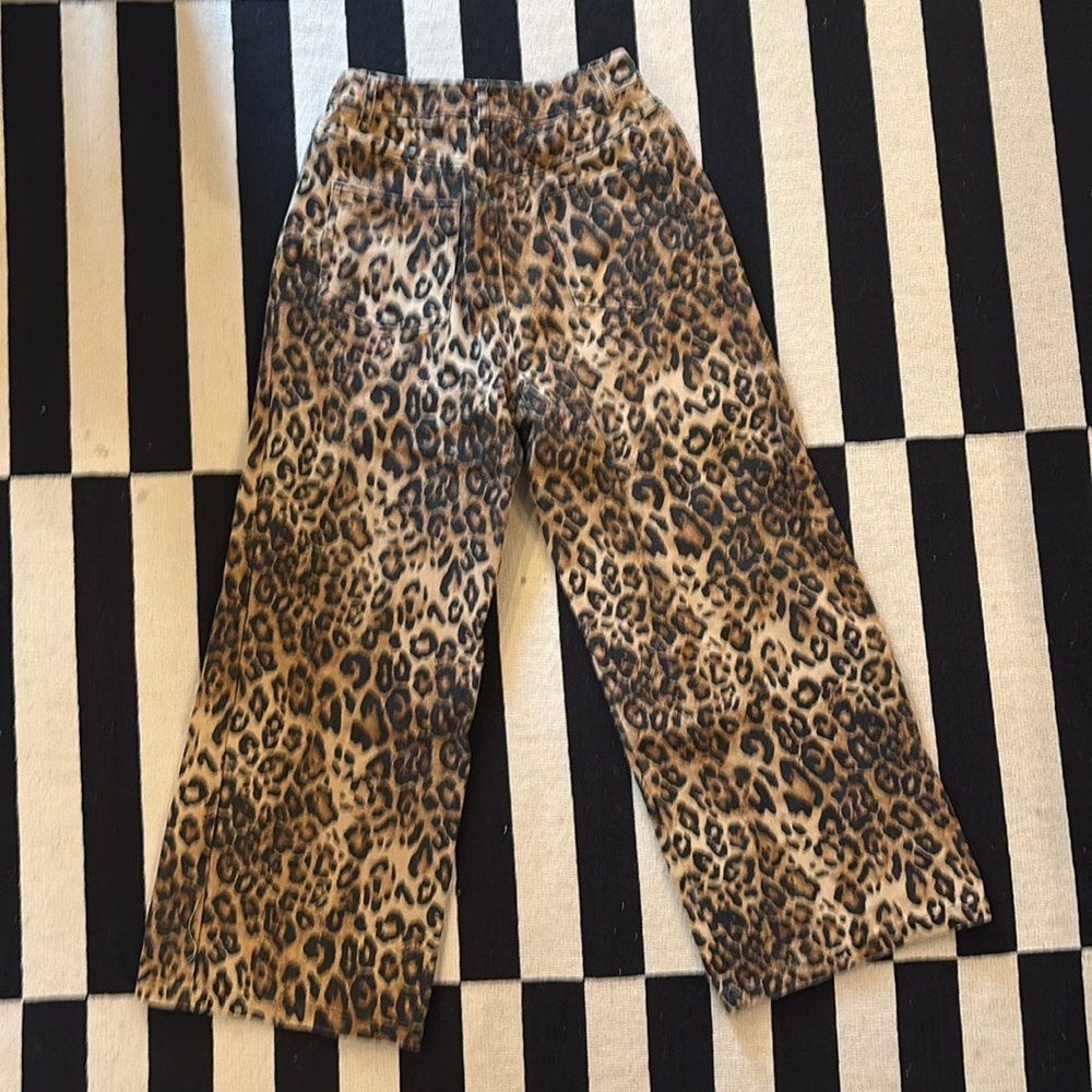 SOLD // Wide leg Leopard Jeans - Picture 3 of 3